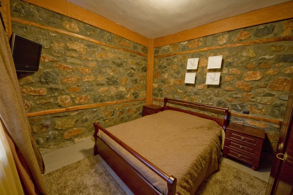Onar Guesthouse Palaiós Ájos Athanásios Eksteriør bilde