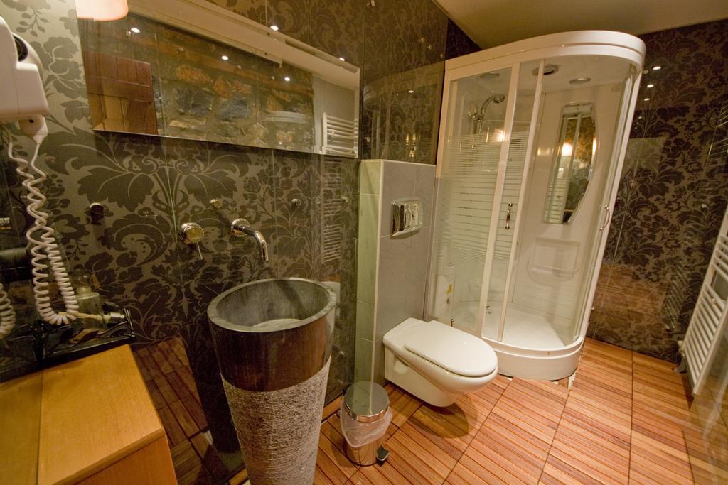 Onar Guesthouse Palaiós Ájos Athanásios Eksteriør bilde